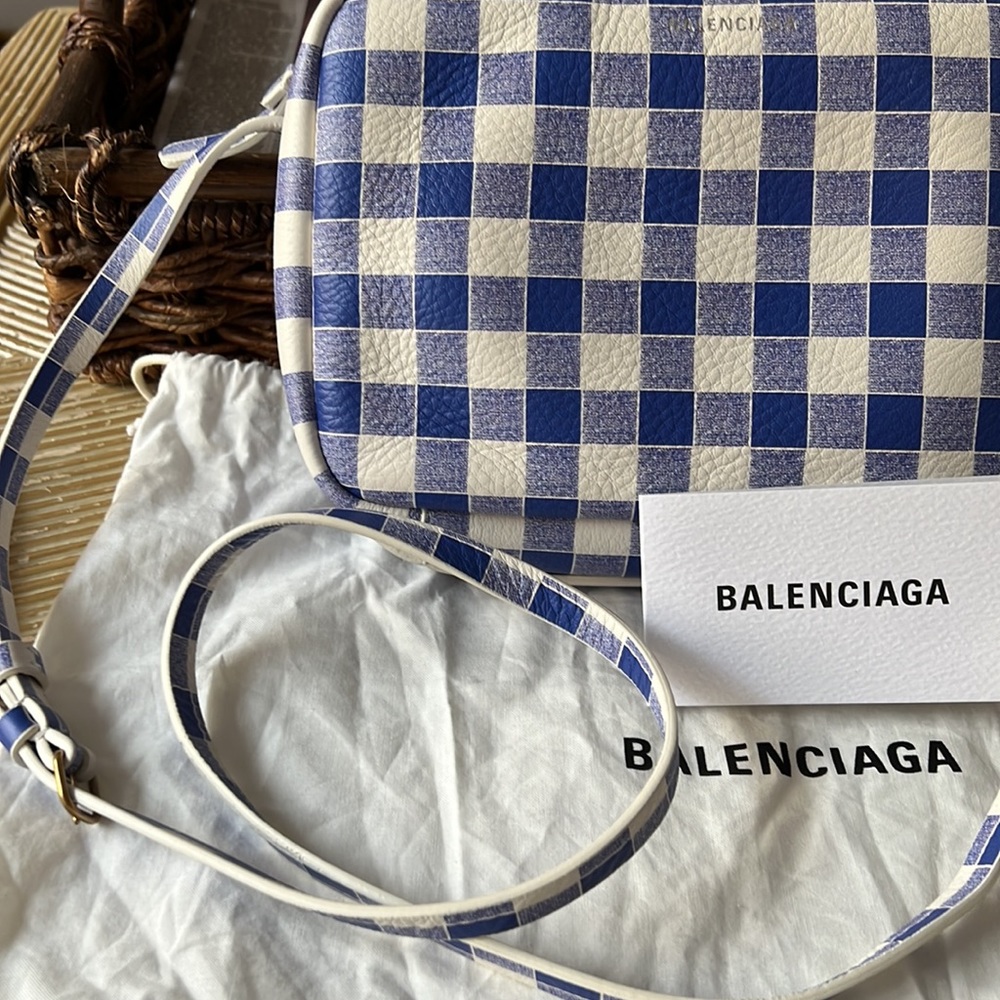Balenciaga everyday camera bag in blue/purple checkered print - Picture 3 of 9